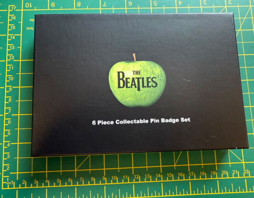The beatles badge set very - beatles,